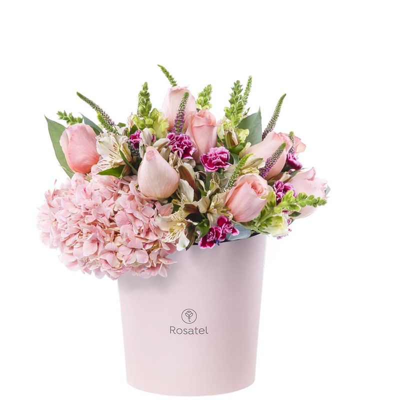 sombrerera-rosada-grande-con-10-rosas-rosadas-y-flores