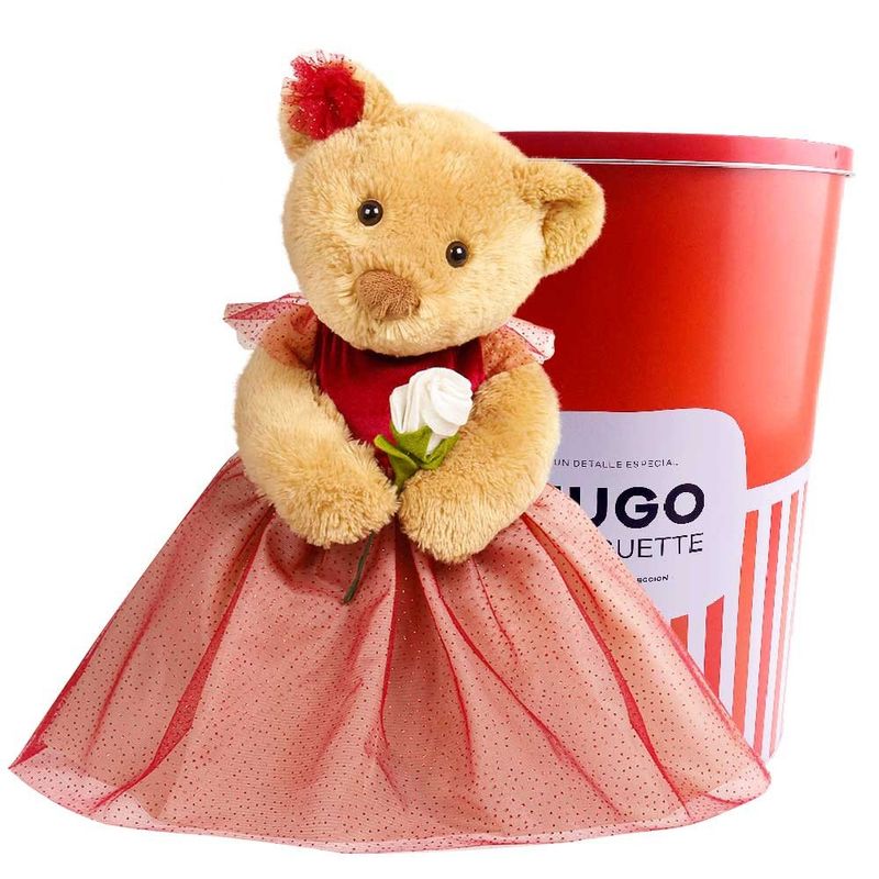 huguette-con-vestido-rojo-y-rosa