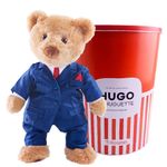 hugo-con-terno-azul-en-lata
