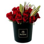 sombrerera-negra-mediana-con-15-rosas-y-liliums