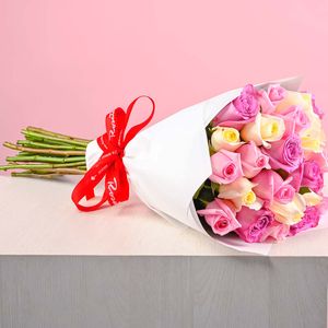 Ramo Dulce Elegancia con 25 Rosas