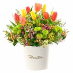 sombrerera-crema-mediana-tulipanes-primaverales