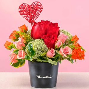 Mini Arreglo Susurro de Rosas Corazón