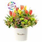 Arreglo tulipanes flores love is love Rosatel